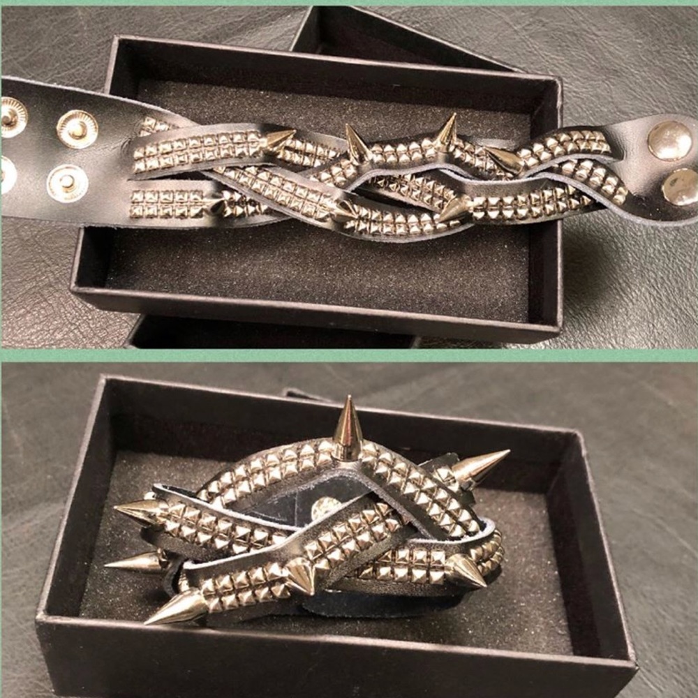 Leather Wrist band with spikes -NEW